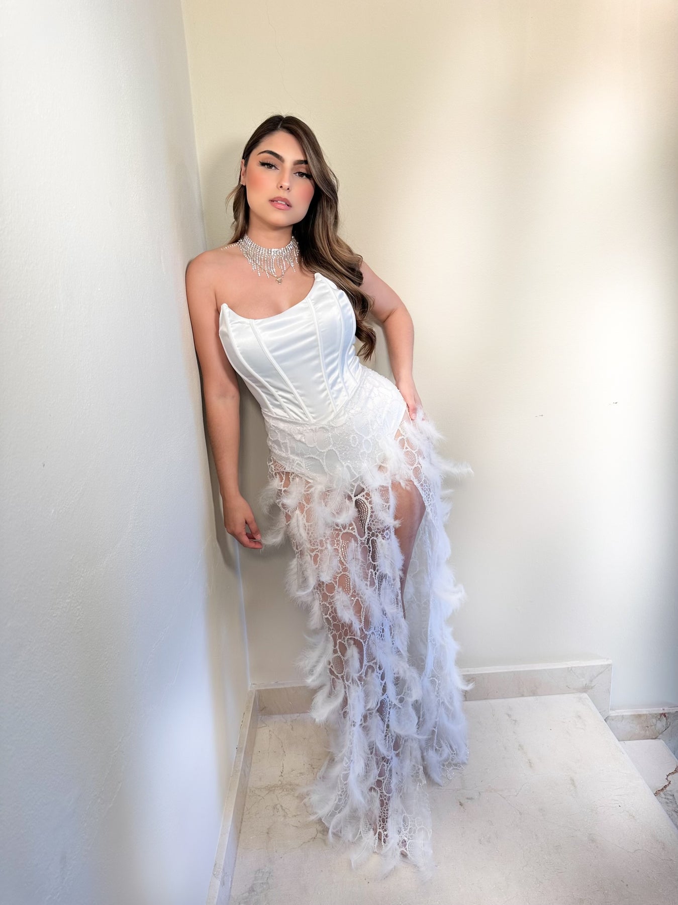 VESTIDO BLANCO PLUMAS Y ENCAJE - Main Image