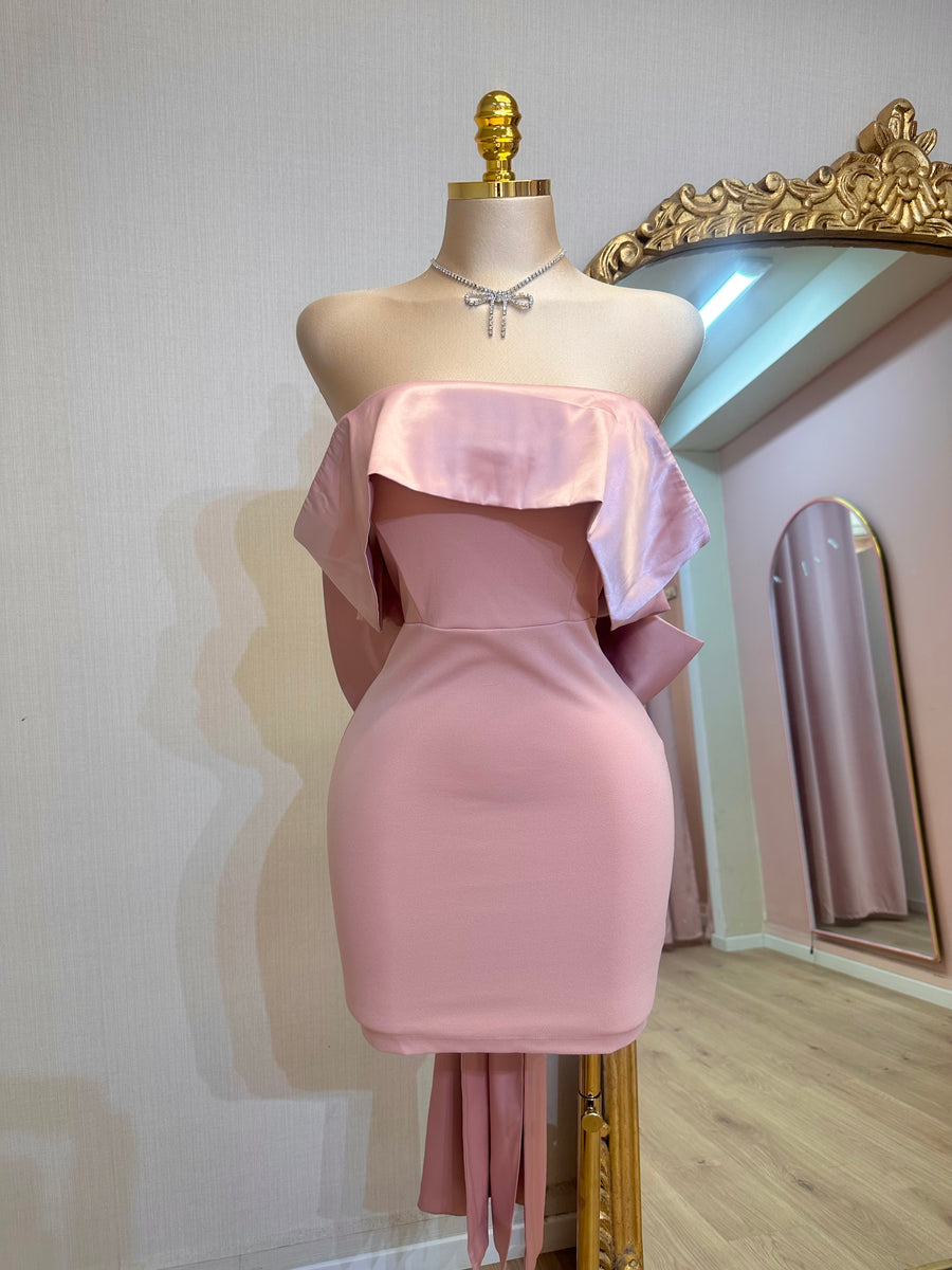 VESTIDO ROSA STRAPLE MOÑO ESPALDA – Hollywear