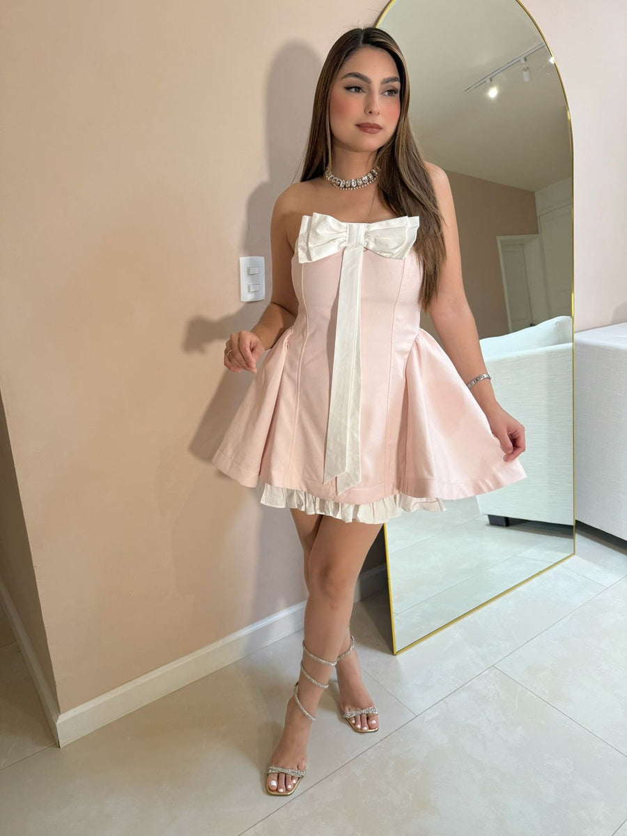 VESTIDO ROSA PALO MOÑO BLANCO STRAPLE – Hollywear
