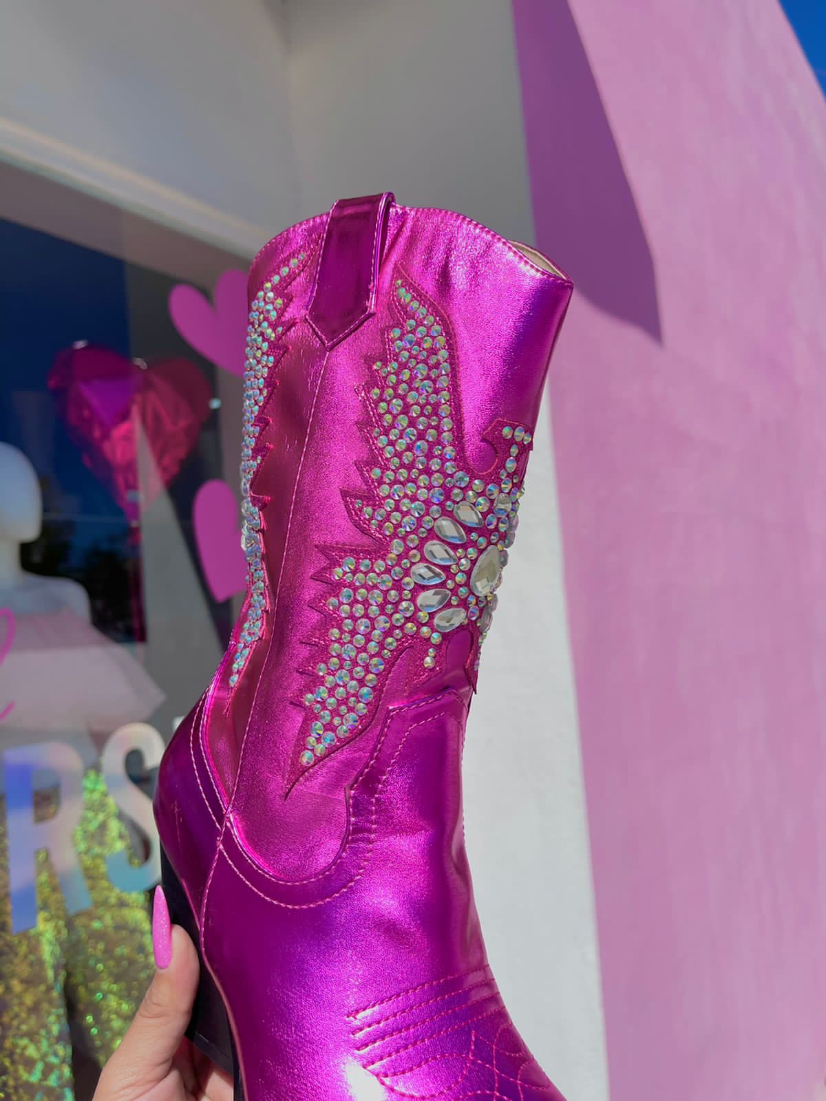 BOTA VAQUERA ROSA METÁLICA CON CRISTALES – Hollywear
